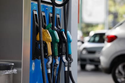 El precio de la nafta tendría un aumento en mayo a partir de la suba del Impuesto a los Combustibles establecida por el Gobierno