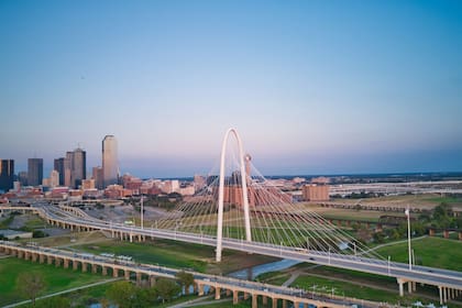 El precio de venta promedio de una vivienda en Dallas fue de US$357.000 en noviembre de 2024 (Unsplash)