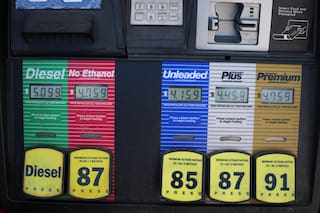 Grandes petroleras logran ganancias récord mientras el conflicto en Irán eleva precios de la energía
