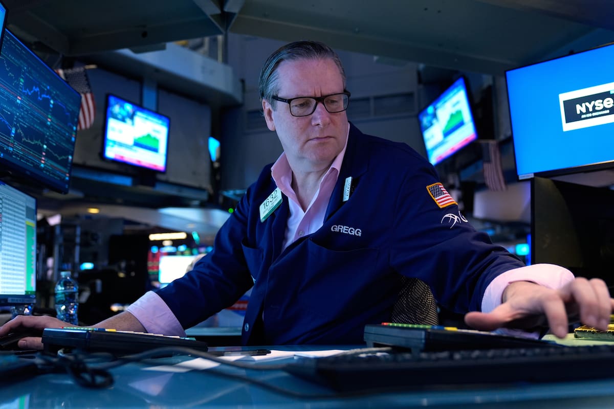 El precio del petróleo Brent supera los US$100 el barril.