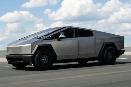 El precio más bajo de un Tesla Cybertruck nuevo supera los US$70 mil en Estados Unidos