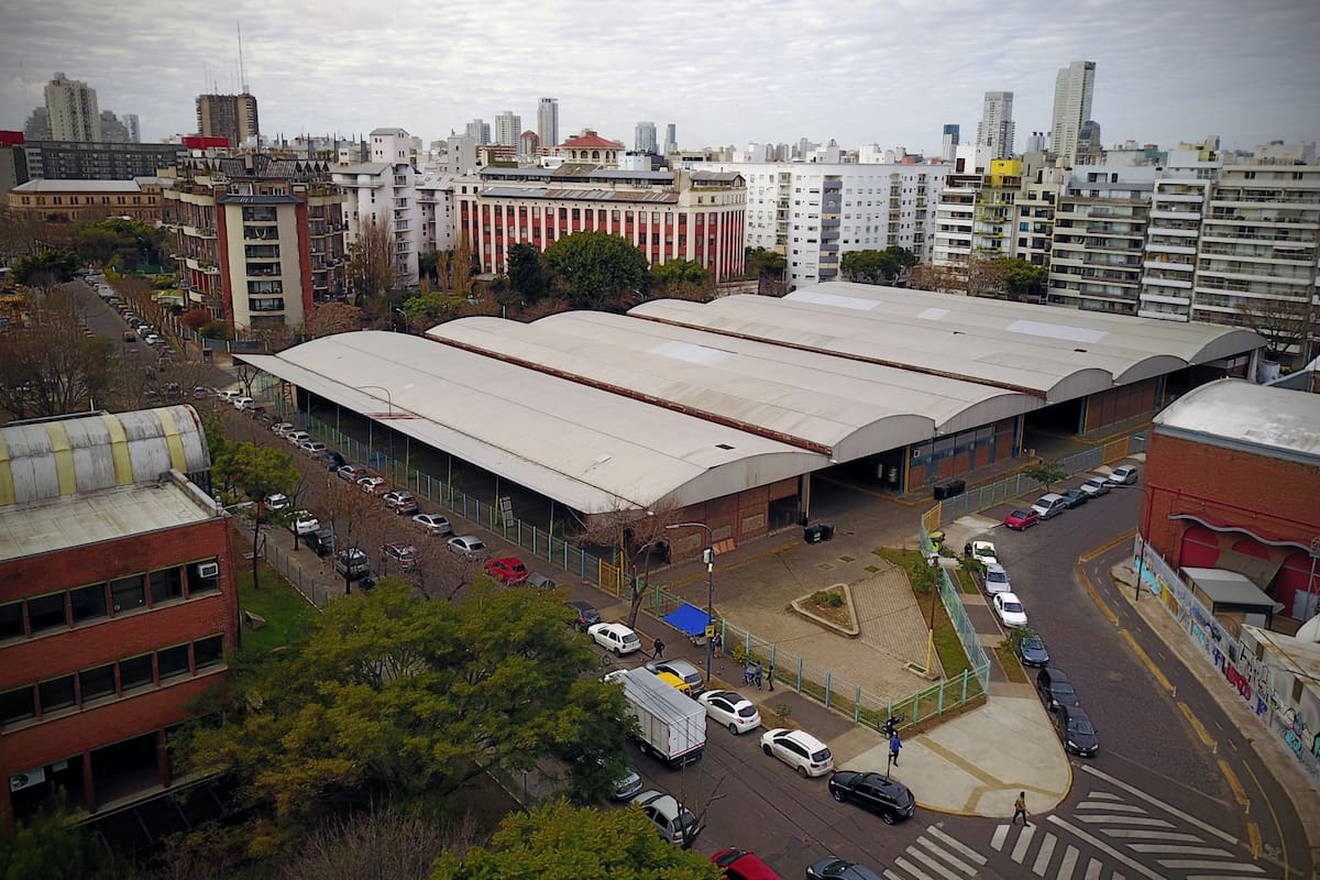 El predio El Dorrego, de Colegiales, se subastará y con lo recaudado se ampliará la plaza Clemente; en su lugar habrá espacio verde y público, y edificios de oficinas y viviendas