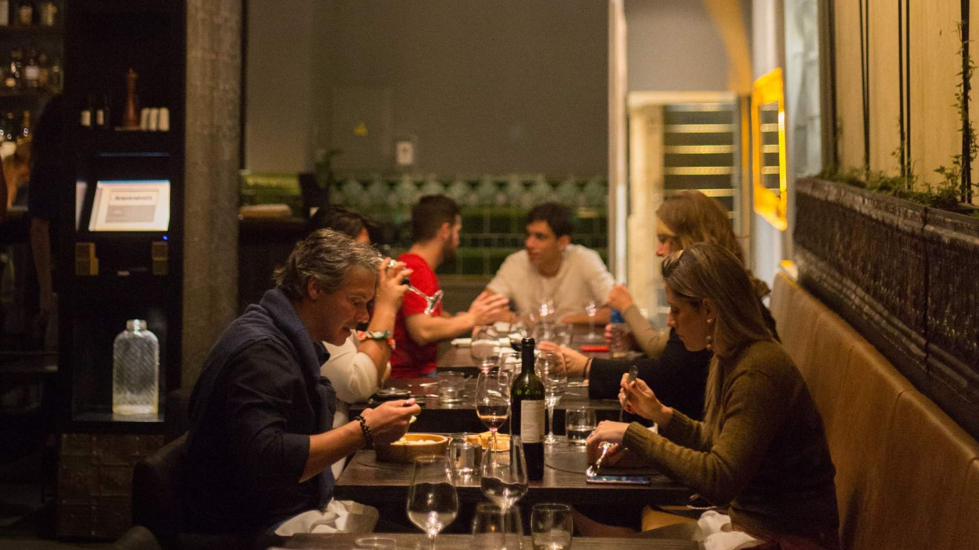 En plena ciudad de Mendoza, el restaurante es un hito para sibaritas.