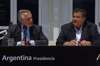 El presidente Alberto Fernández anuncia, junto al ministro Gabriel Katopodis y el intendente local, Mario Ishii, la finalización de más de 2800 obras públicas