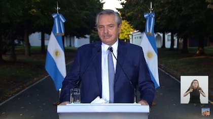 El presidente Alberto Fernández anuncia nuevas restricciones por la pandemia