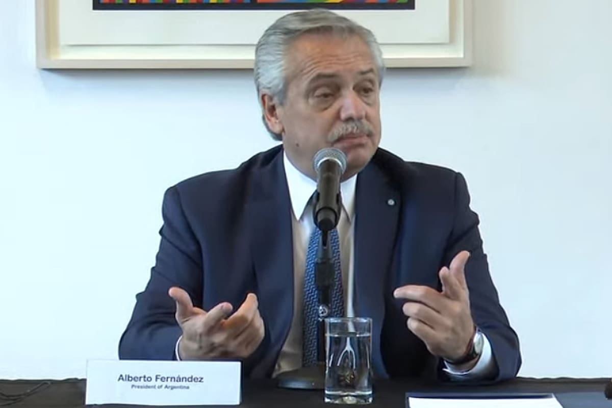 El presidente, Alberto Fernández, brinda la conferencia "Desafíos globales: una perspectiva latinoamericana".