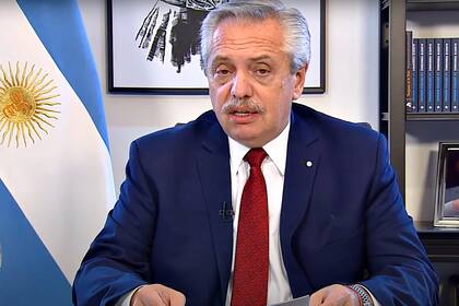 El presidente Alberto Fernández decreta un feriado, convoca a las calles y pide unidad, pero no invita a la oposición
