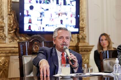 Alberto Fernández compartió una videoconferencia con referentes de las principales firmas digitales