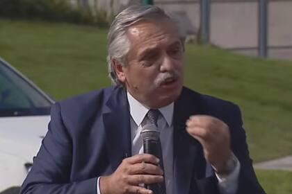 El presidente Alberto Fernández encabeza la presentación del Plan Paradas Seguras