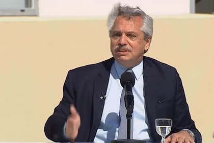 El Presidente Alberto Fernández encabeza un acto en el Parque Industrial Hudson