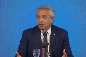 El presidente Alberto Fernández entrega viviendas para distintas localidades de la provincia de Santiago del Estero.