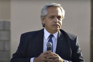 El presidente Alberto Fernández esta tarde en la Isla Maciel, tras el discurso de Cristina Kirchner que lo exhortó a "poner orden"