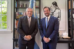 El presidente Alberto Fernández hoy junto a Ariel Sujarchuk, que pasa de Escobar a un cargo a nivel nacional.