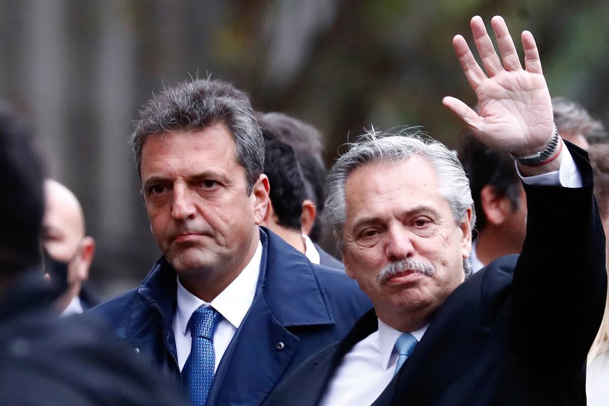 El presidente Alberto Fernández junto a Sergio Massa, el 25/05/2022