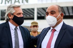 El presidente Alberto Fernández junto al jefe de Gabinete, Juan Manzur