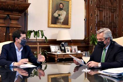 El presidente Alberto Fernández y el ministro Wado de Pedro