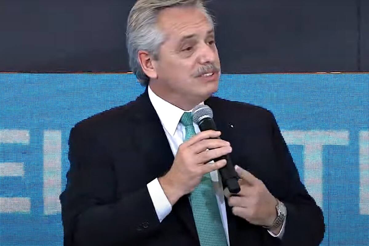 El presidente anuncia la construcción de 100 Escuelas Técnicas de Educación Profesional