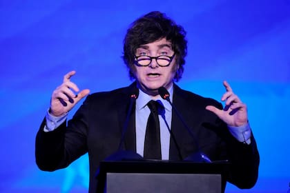 El presidente argentino Javier Milei está en Paraguay tras presentar el presupuesto