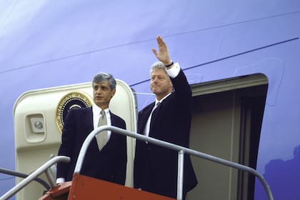 El presidente Bill Clinton y el secretario del Tesoro Robert Rubin no dudaron en auxiliar a México en 1995