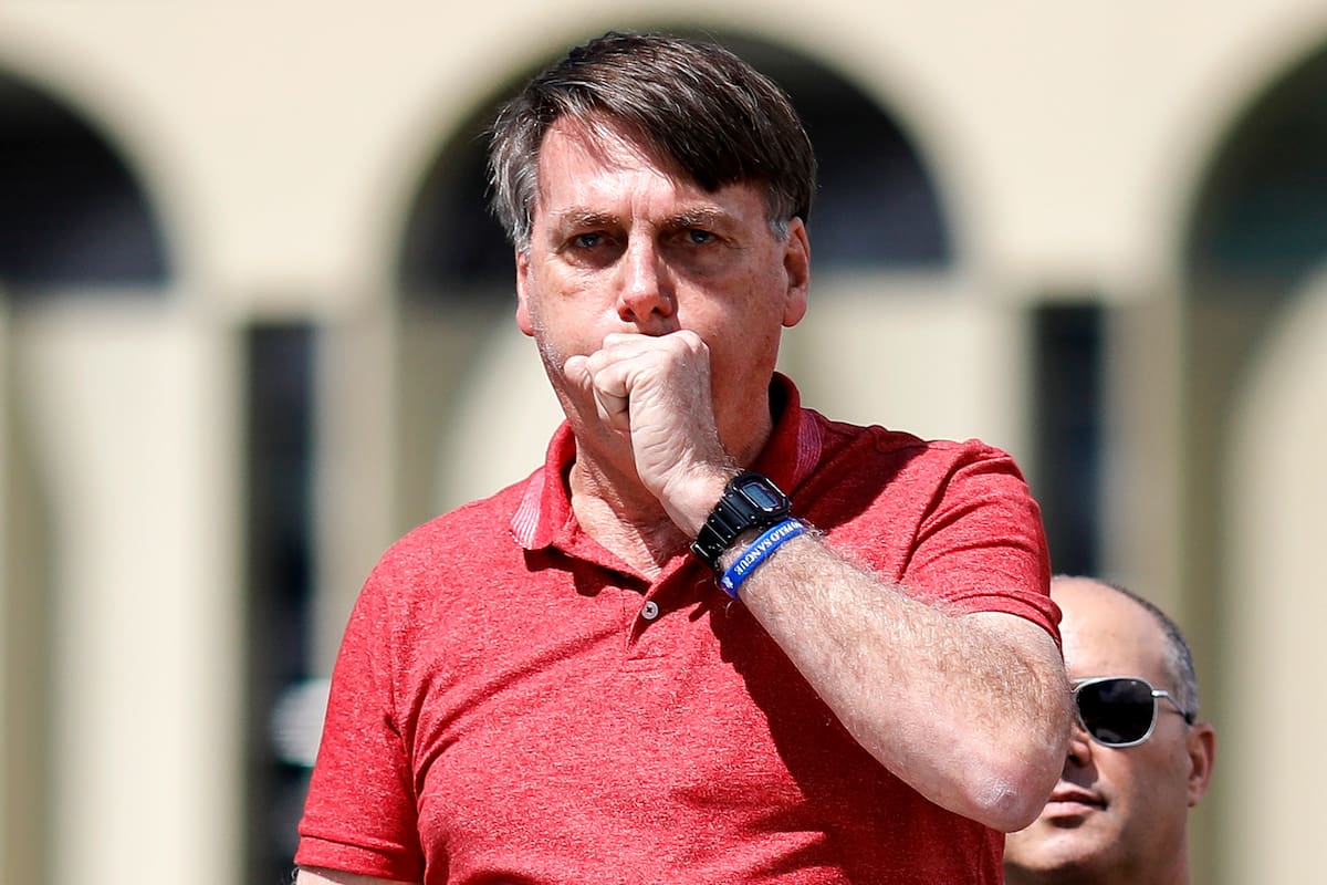 El presidente brasileño Jair Bolsonaro dio positivo por coronavirus hoy