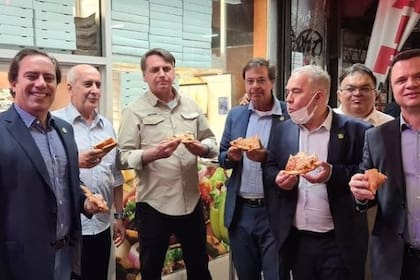 El presidente brasileño, Jair Bolsonaro, junto a su delegación, en Nueva York