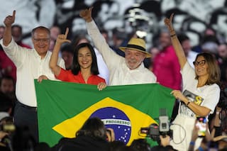 EE.UU. revoca la visa del embajador de Brasil en medio de la disputa con Lula