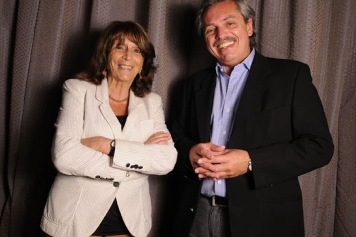El Presidente compartió una foto junto a la periodista Magdalena Ruiz Guiñazú