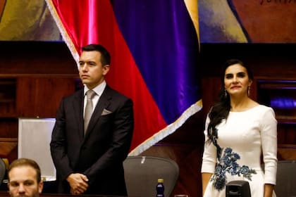 El presidente Daniel Noboa y su vicepresidenta Verónica Abad en la toma de posesión en Ecuador
