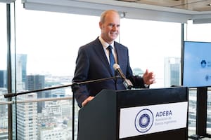 Adeba espera que la mora bancaria se normalice en el segundo semestre y pidió baja de impuestos para que haya más crédito