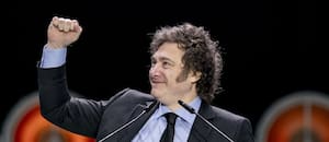Costos y misterios de los siete viajes que hizo Javier Milei a España