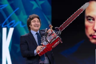 Los recortes que explican el giro fiscal de Milei y el quiebre de 20 años de expansión del gasto