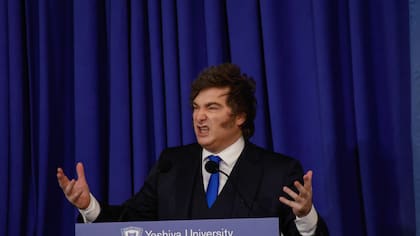 El presidente de Argentina, Javier Milei, habló en la Universidad Yeshiva, en Nueva York, el lunes 9 de marzo de 2026 (Foto AP/Kena Betancur)