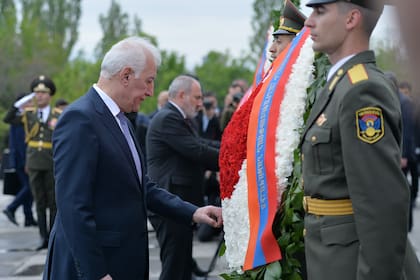 El presidente de Armenia, Vahagn Khachaturyan, durante la última conmemoración del genocidio