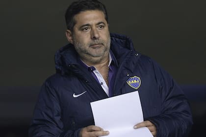 El presidente de Boca Daniel Angelici se encontró con un problema inesperada: recibir a visitantes