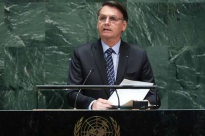 El presidente de Brasil, Jair Bolsonaro, señaló este martes que la Amazonía no está siendo devastada por su gobierno