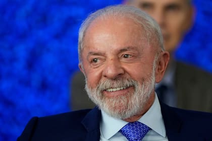 El presidente de Brasil, Luiz Inácio Lula da Silva, sonríe durante la ceremonia de presentación de l