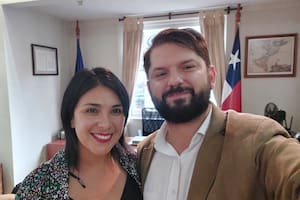 El presidente de Chile, Gabriel Boric, y la presidenta de la Cámara de Diputados Karol Cariola se conocen desde sus épocas de militancia estudiantil