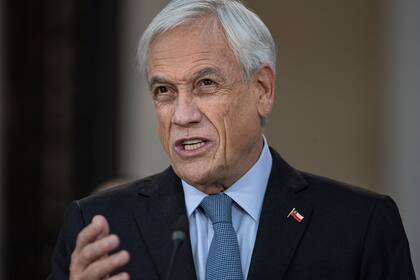 El presidente de Chile, Sebastián Piñera, habla en el palacio presidencial de La Moneda, en Santiago