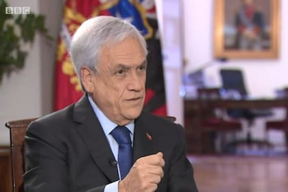 El presidente de Chile, Sebastián Piñera, habló con la BBC y dijo que no piensa renunciar tras la ola de protestas en el país