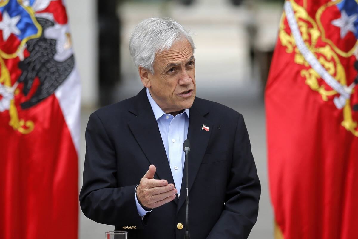 El presidente de Chile, Sebastián Piñera, se dirige a la nación en Santiago, el 26 de octubre de 2019