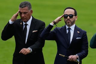 Gobierno colombiano defiende bombardeo a disidencias de las FARC en el que murieron 3 menores
