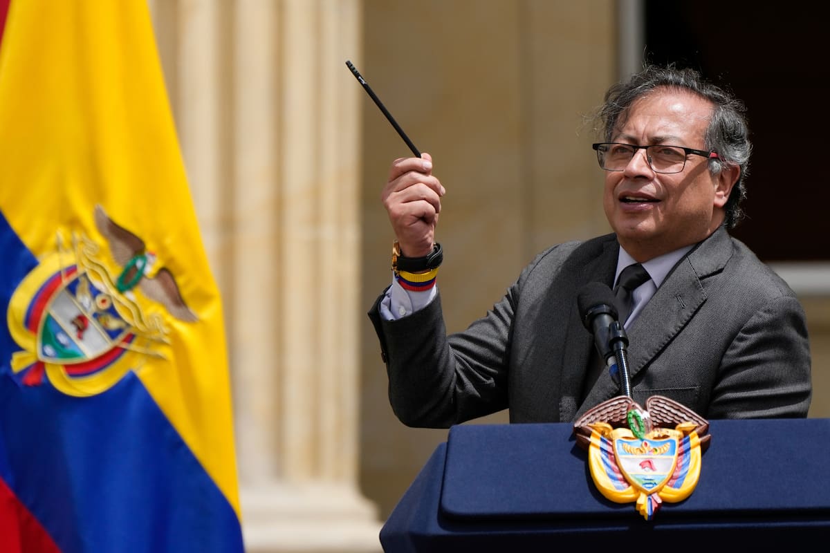 El presidente de Colombia, Gustavo Petro, en una ceremonia en Bogotá, Colombia, el lunes 16 de junio de 2023. (AP Foto/Fernando Vergara)