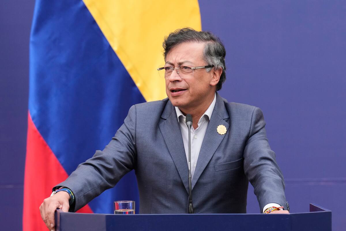 El presidente de Colombia, Gustavo Petro, pronuncia un discurso durante un foro sobre democracia y multilateralismo en el Palacio de La Moneda en Santiago, Chile, el lunes 21 de julio de 2025.