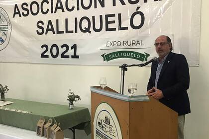 El presidente de Confederaciones Rurales Argentinas (CRA), Jorge Chemes, durante el acto por la "Expo Rural 2021" en Salliqueló