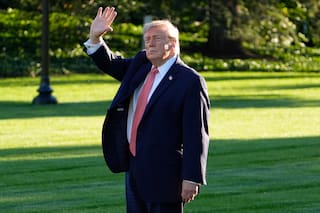 Grupos políticos de Trump gastan millones en ofensiva final a favor de candidatos republicanos