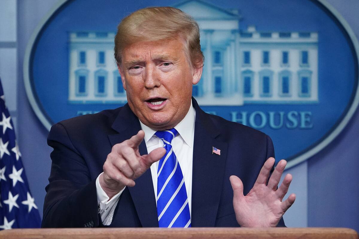 El presidente de Estados Unidos, Donald Trump, sugirió ayer que se investigue si una inyección de desinfectante podría ser efectiva para combatir el coronavirus