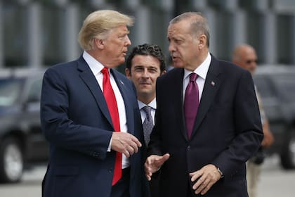 Donald Trump junto al presidente de Turquía, Recep Tayyip Erdogan, en un encuentro de 2020
