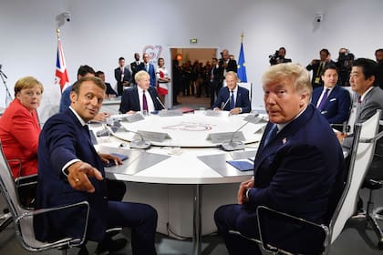El presidente de Francia, Emmanuel Macron, reclamó la ayuda de sus pares en el encuentro
