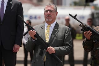 Arévalo pide disculpas públicas a líderes indígenas de Guatemala encarcelados por protestar