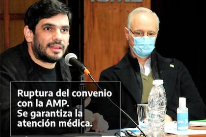 El presidente de IOMA, Homero Giles, anunció la ruptura del convenio con la Agremación Médica Platense en una conferencia de prensa conjunta con el ministro de Salud bonaerense, Daniel Gollán